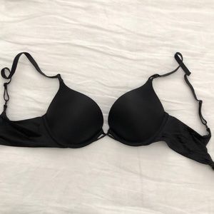 Black bombshell bra